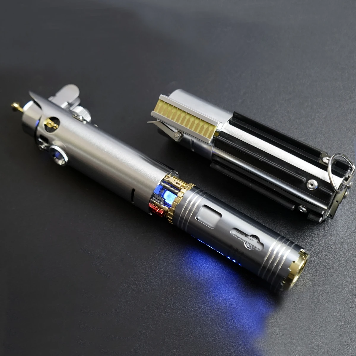 0-main-funzione-bluetooth-89sabers-graflex-crystal-neopixel-lightsaber-proffieboard-v22-luke-ep4-ep5-ep7-preimpostato-30-effetti-sonori-giocattoli.png