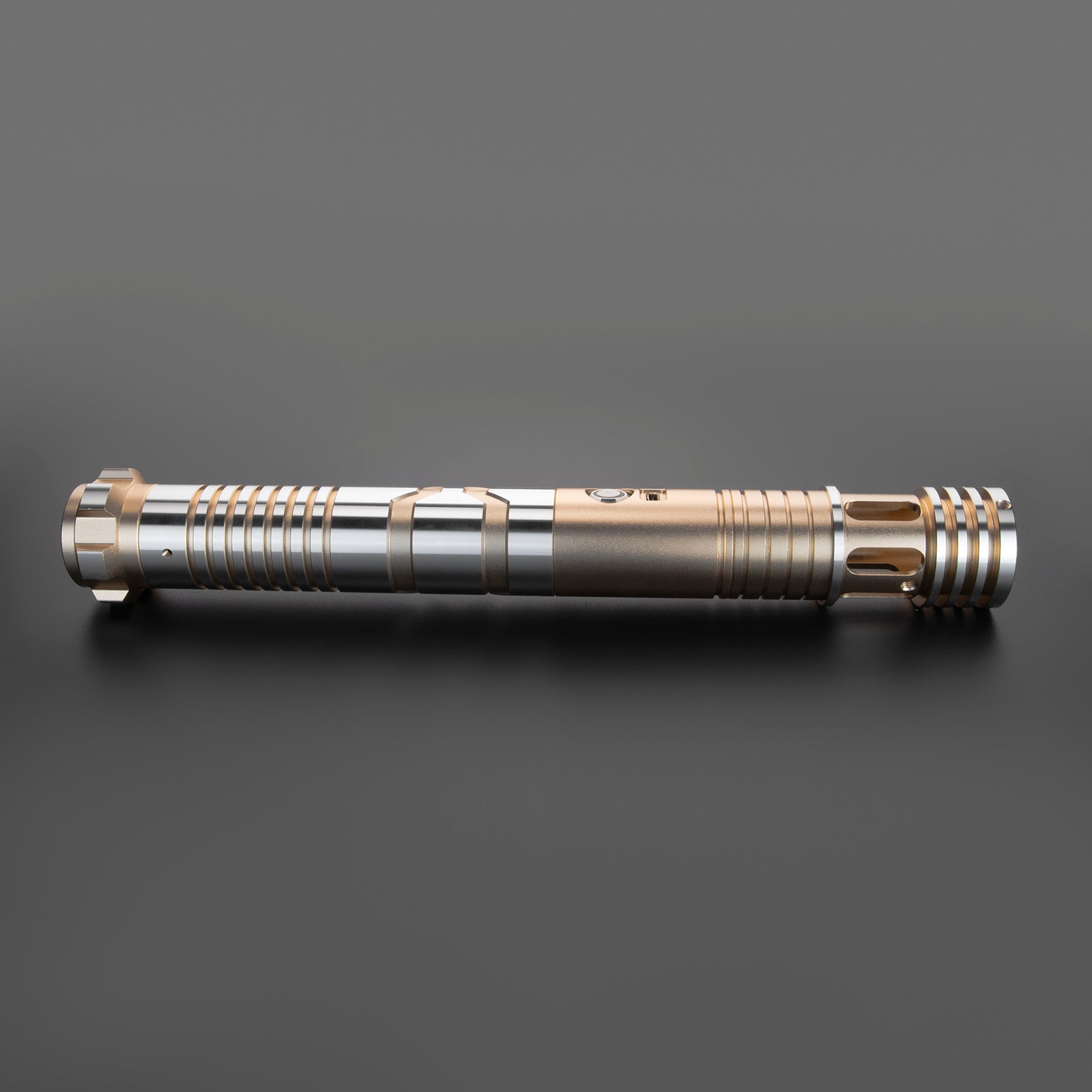 Unrelenting Force Saber Giocattoli