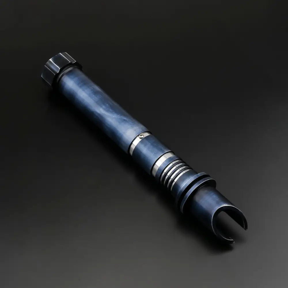 Eternal Forge Saber Giocattoli