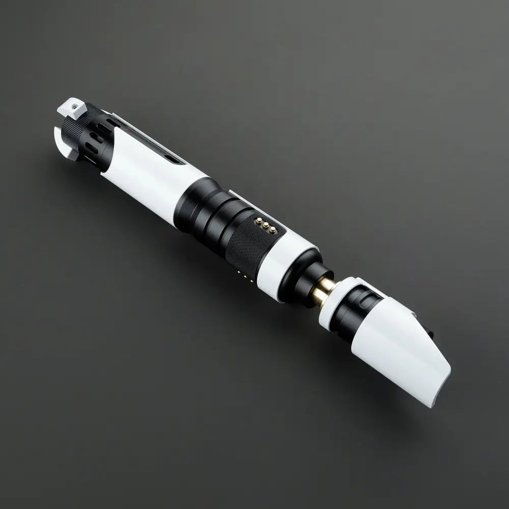 Galactic Nexus Saber Giocattoli