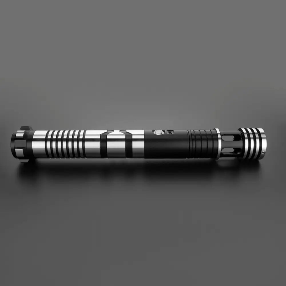 Unrelenting Force Saber Giocattoli